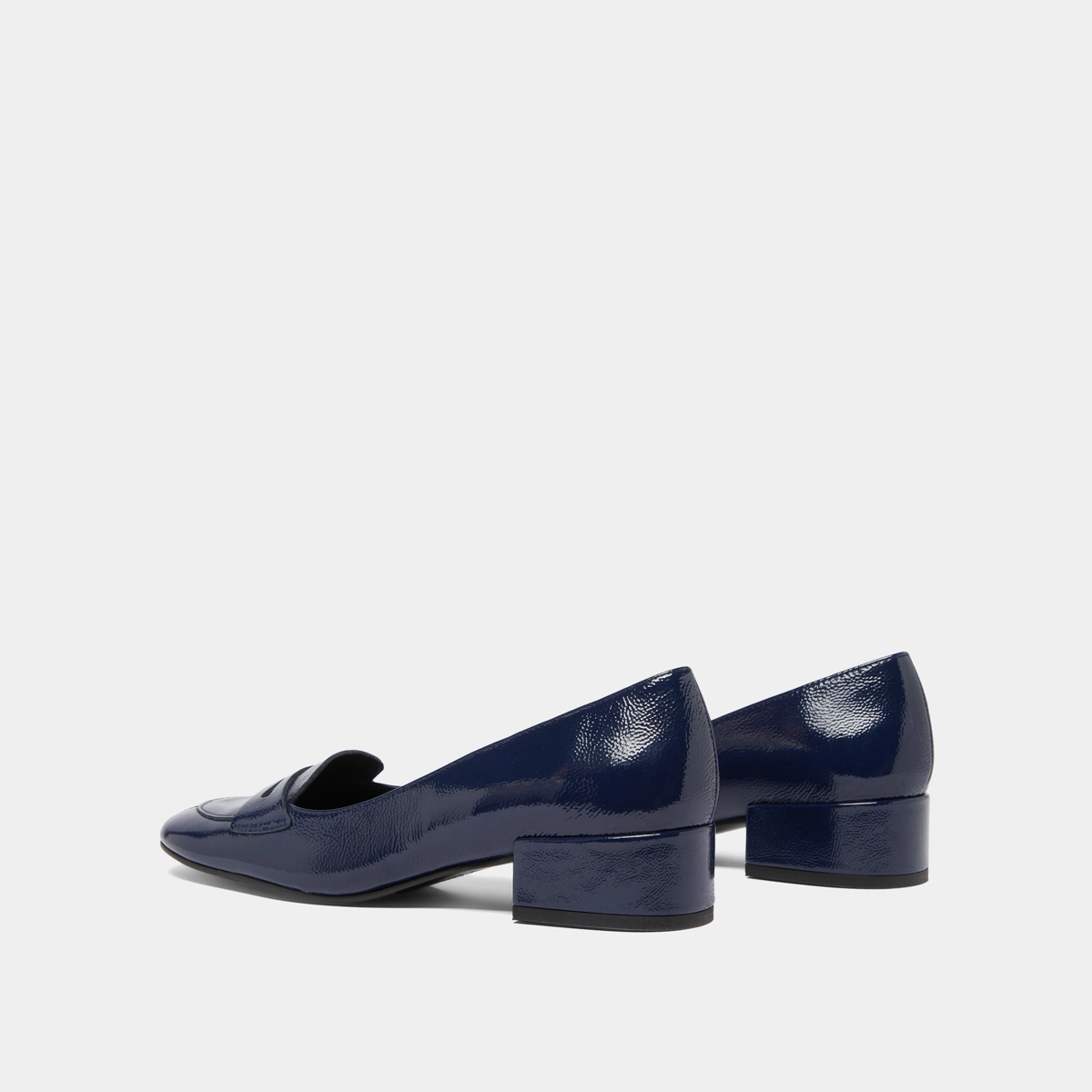 Mocassins à petits talons en vernis plissé bleu | BERNIE | Jonak