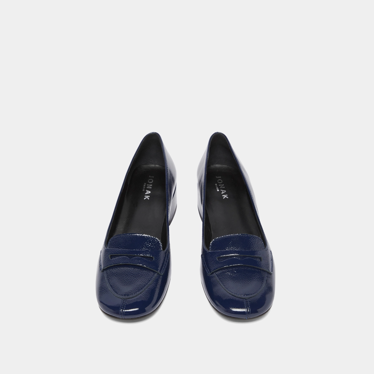 Mocassins à petits talons en vernis plissé bleu | BERNIE | Jonak