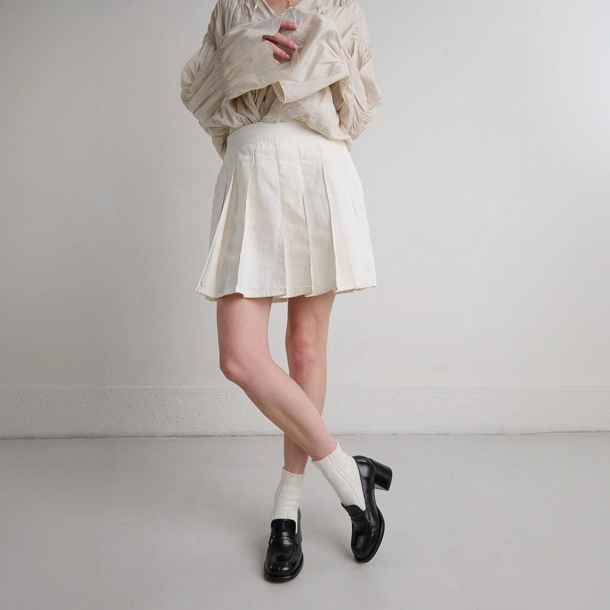 Mocassins college à talons en cuir noir | BICHE | Jonak