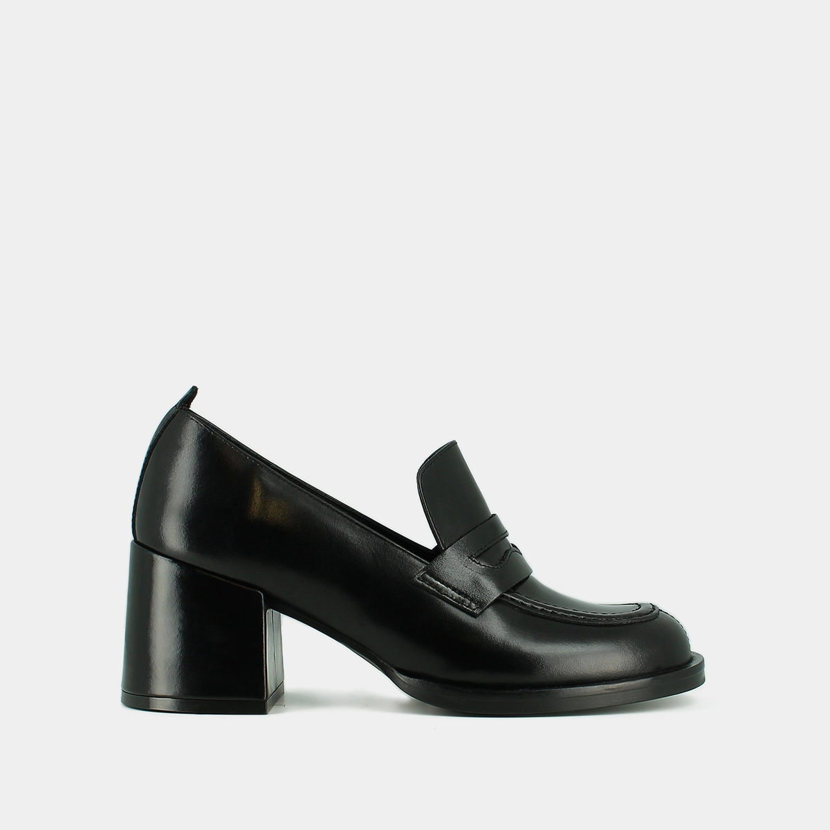Mocassins college à talons en cuir noir | BICHE | Jonak