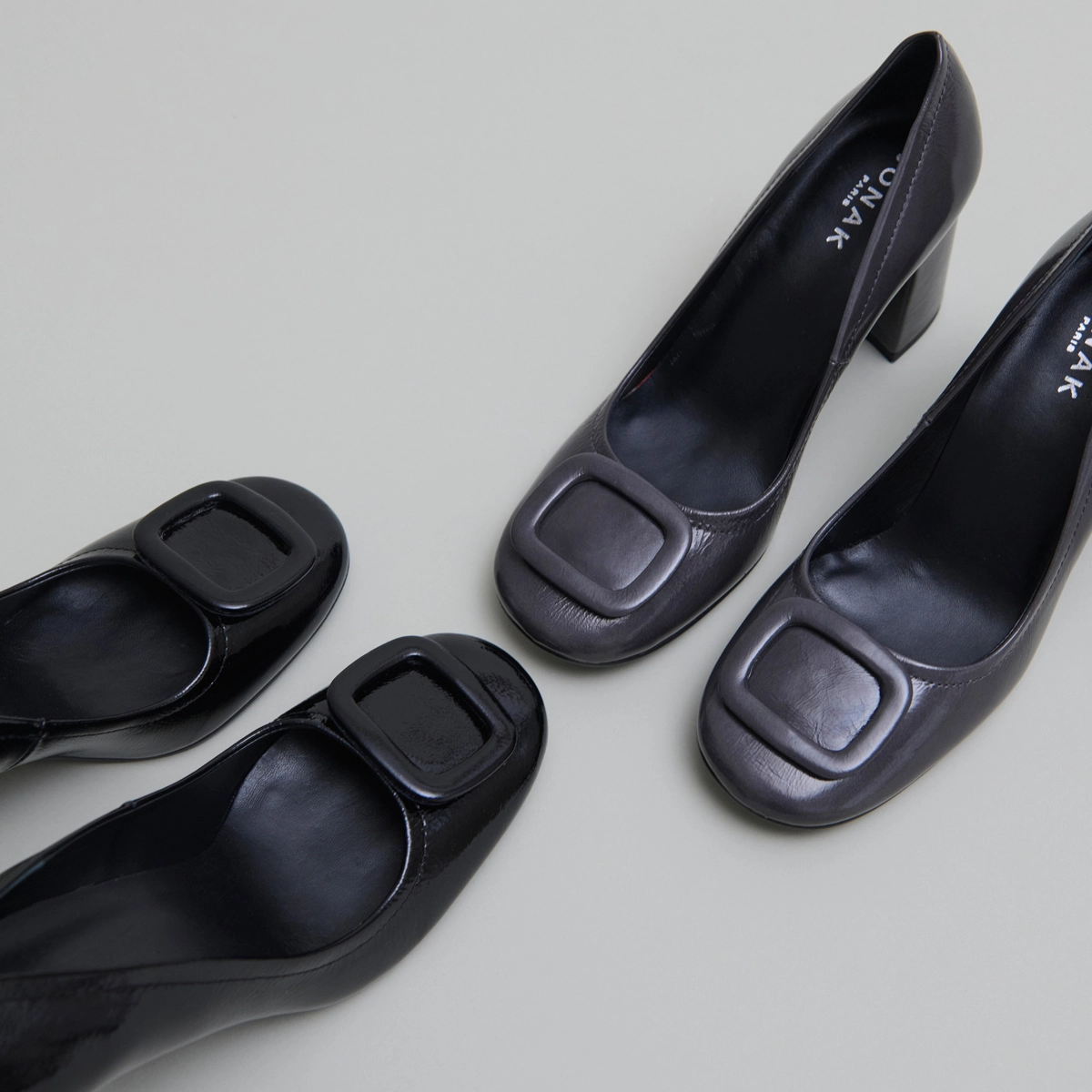 Escarpins avec boucles en vernis plissé noir | BISOU | Jonak