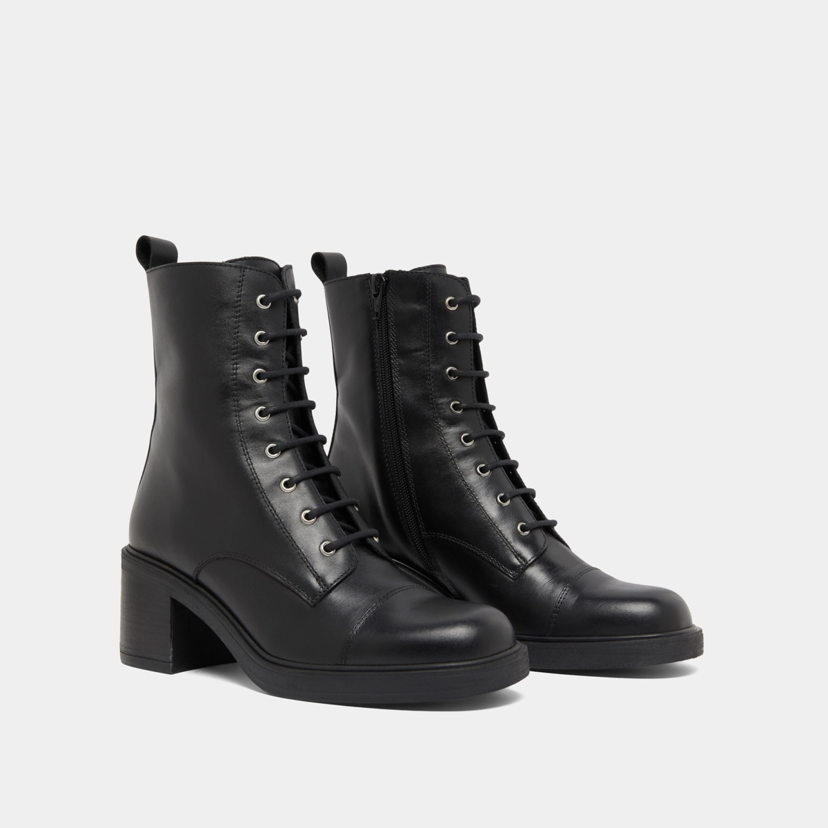 Bottines à lacets et élastiques arrières... en cuir noir | PANAME | Jonak