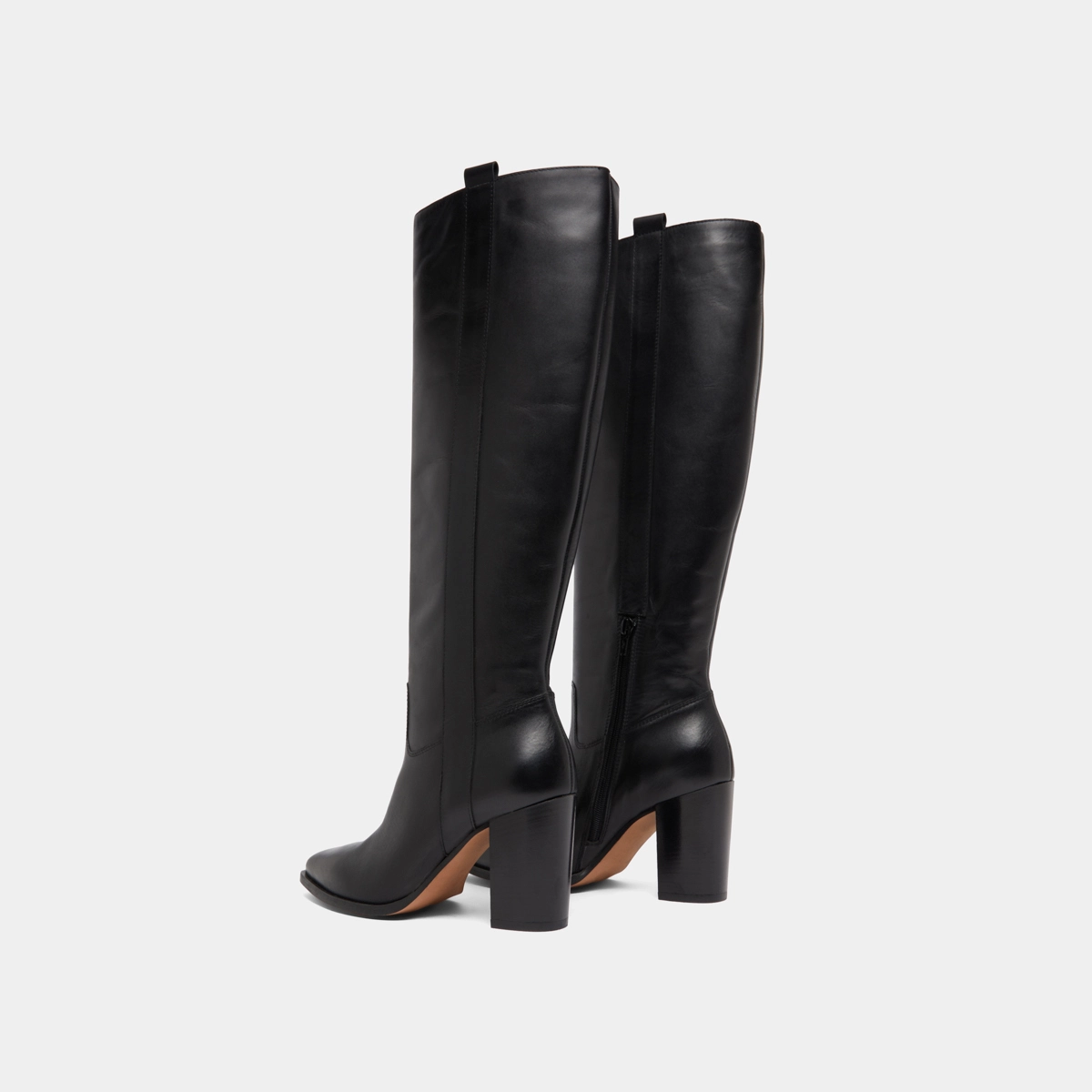 Bottes &agrave; hauts talons et bouts pointus en cuir noir | PECHE | Jonak