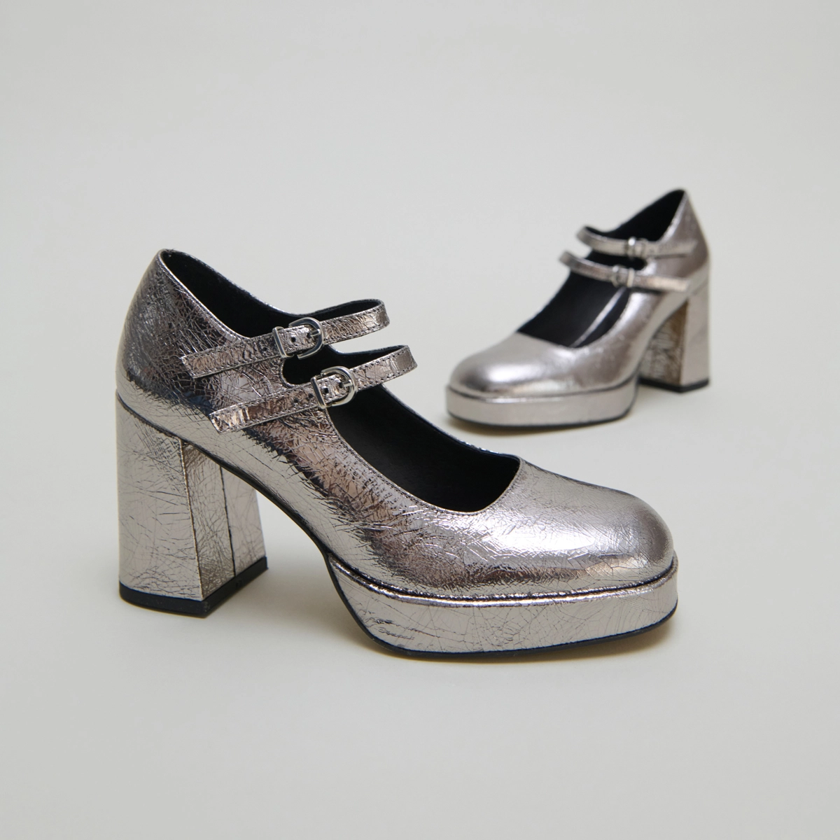 Babies &agrave; doubles brides et plateformes en cuir m&eacute;tallis&eacute; argent fonc&eacute; | VERITE | Jonak