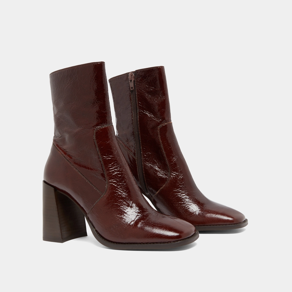 Bottines à talons et bouts carrés en cuir brillant chocolat | VIDAL | Jonak