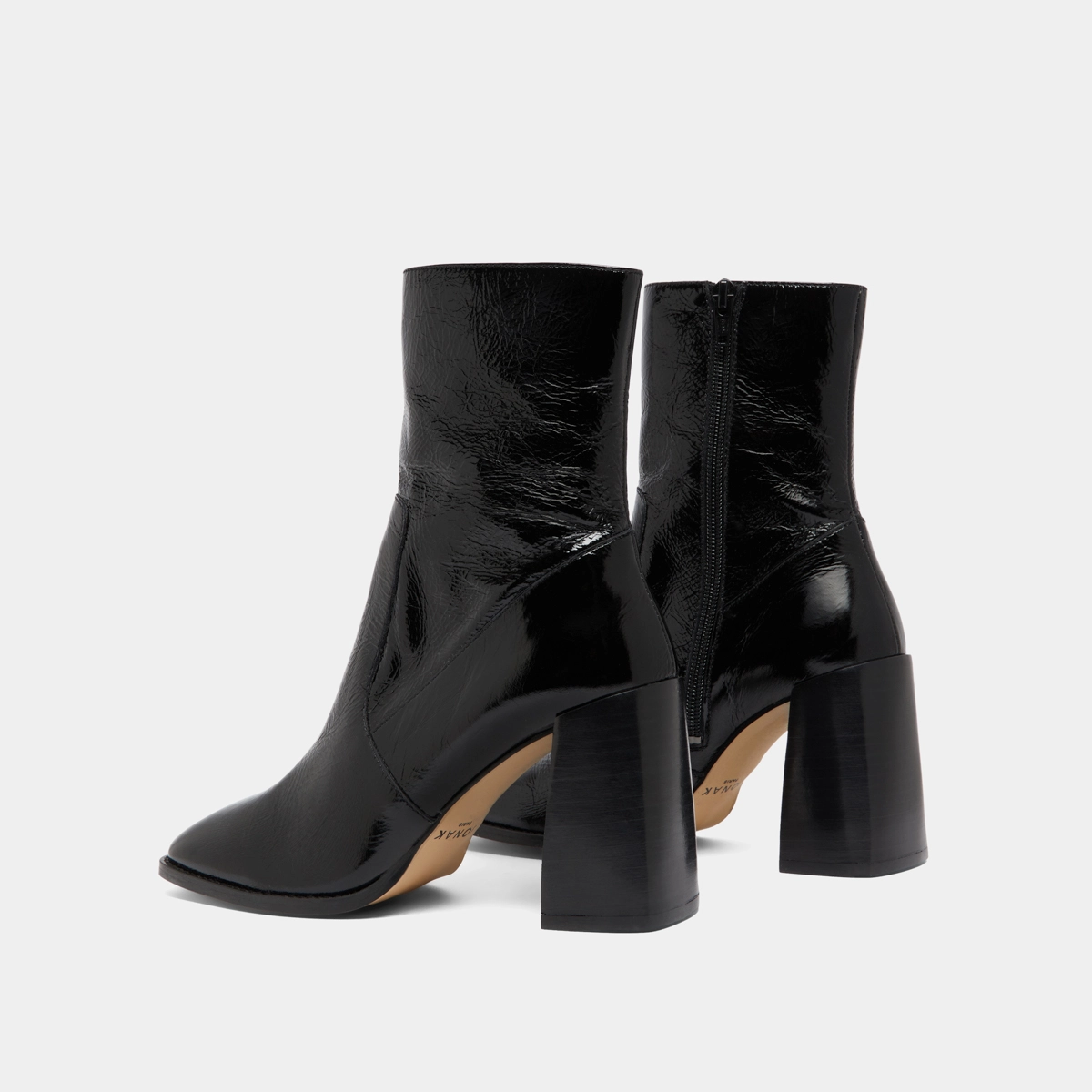 Bottines à talons et bouts carrés en cuir brillant noir | VIDAL | Jonak