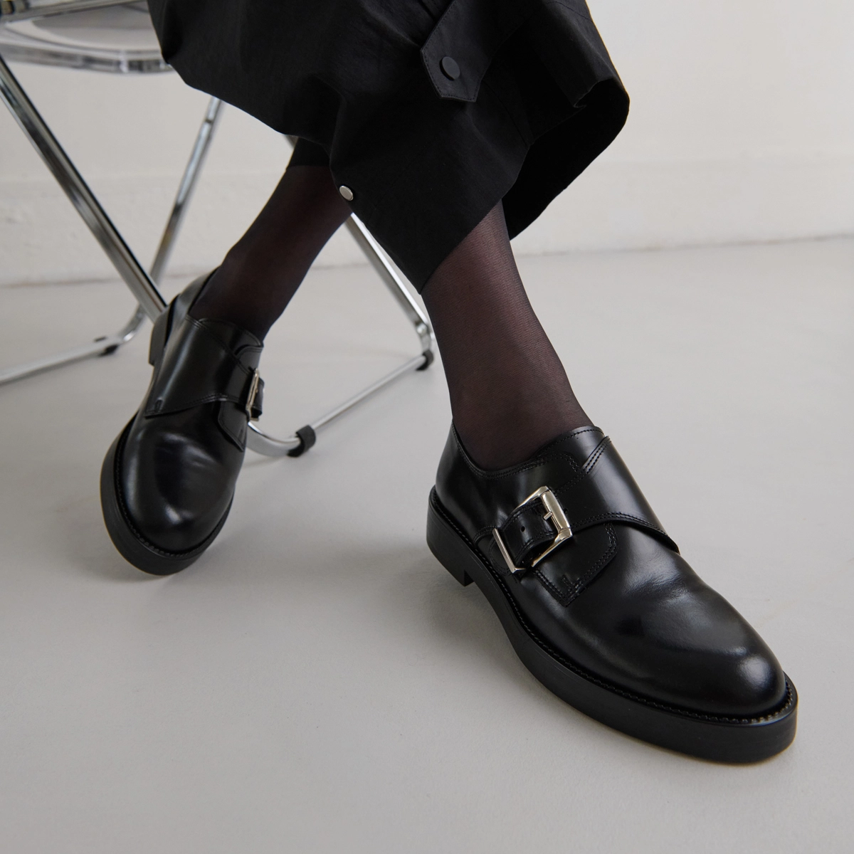 Derbies à boucles ajustables en cuir glacé noir | ARCHIBALD | Jonak