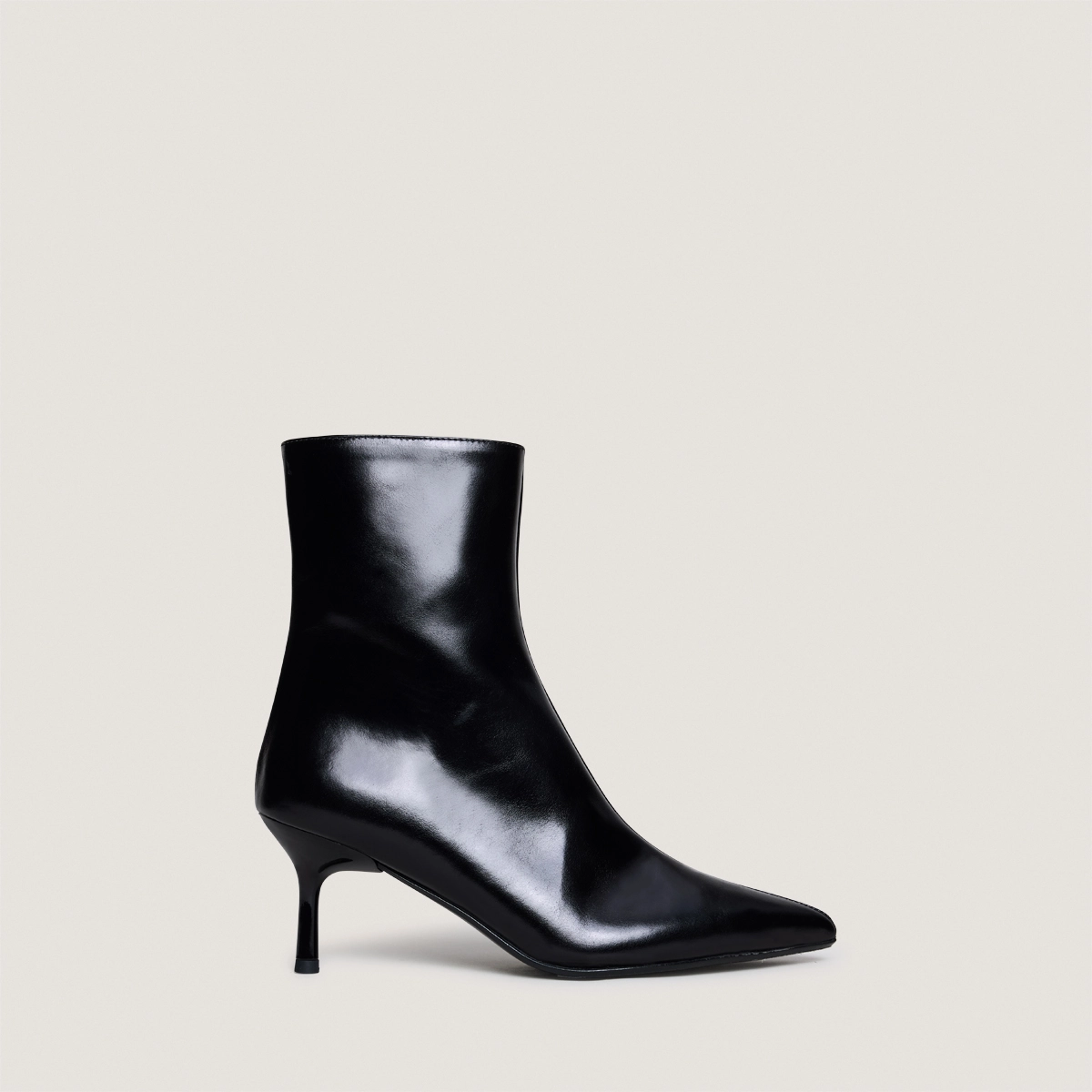 Bottines à bouts pointus en cuir noir | DIEM | Jonak