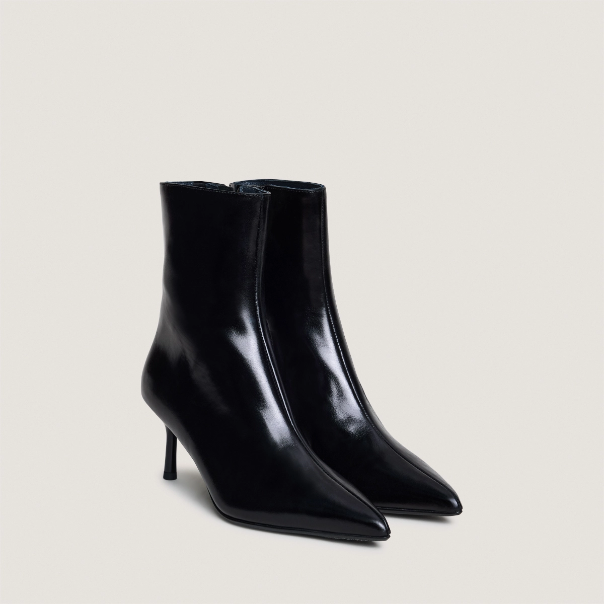 Bottines à bouts pointus en cuir noir | DIEM | Jonak
