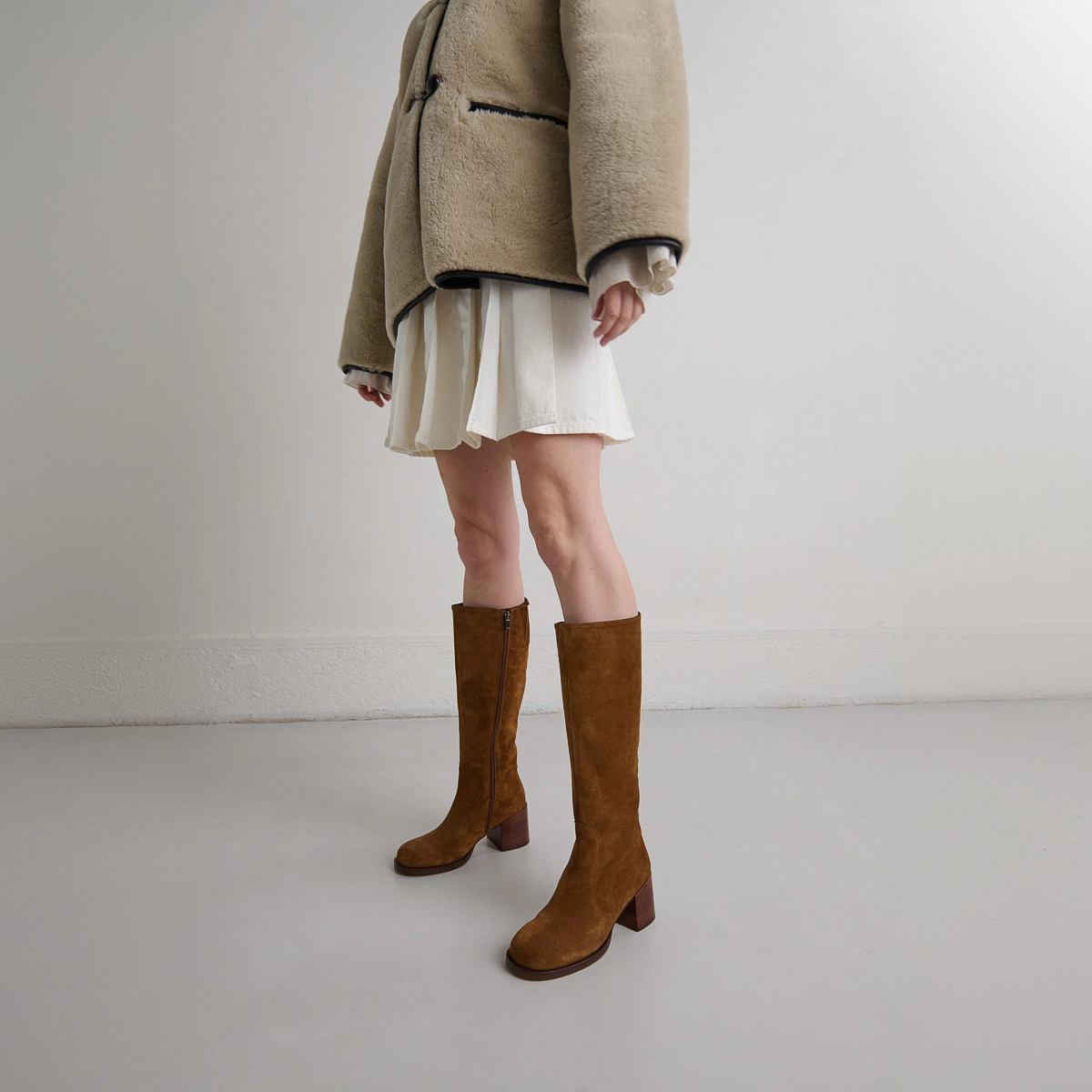 Bottes à talons et bouts arrondis en croute cognac | BIENVENUE | Jonak