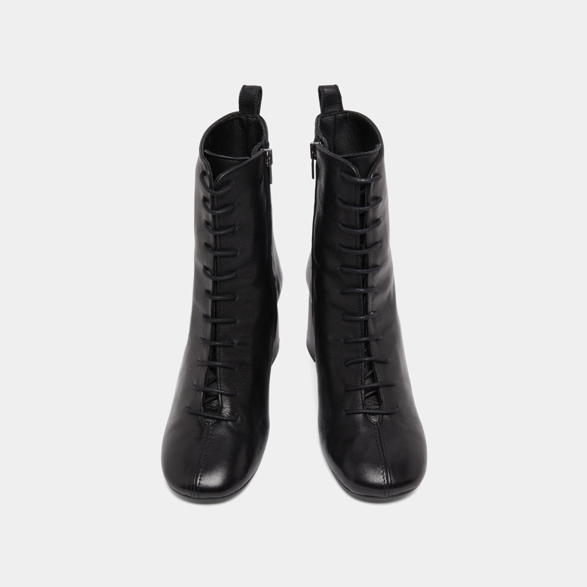 Bottines &agrave; talons et &agrave; lacets en cuir noir | BOSE | Jonak