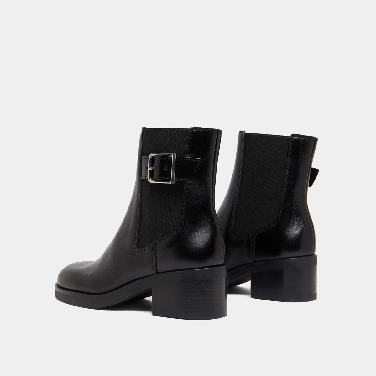 Boots à élastiques et boucles ajustables... en cuir noir | BOULOU | Jonak