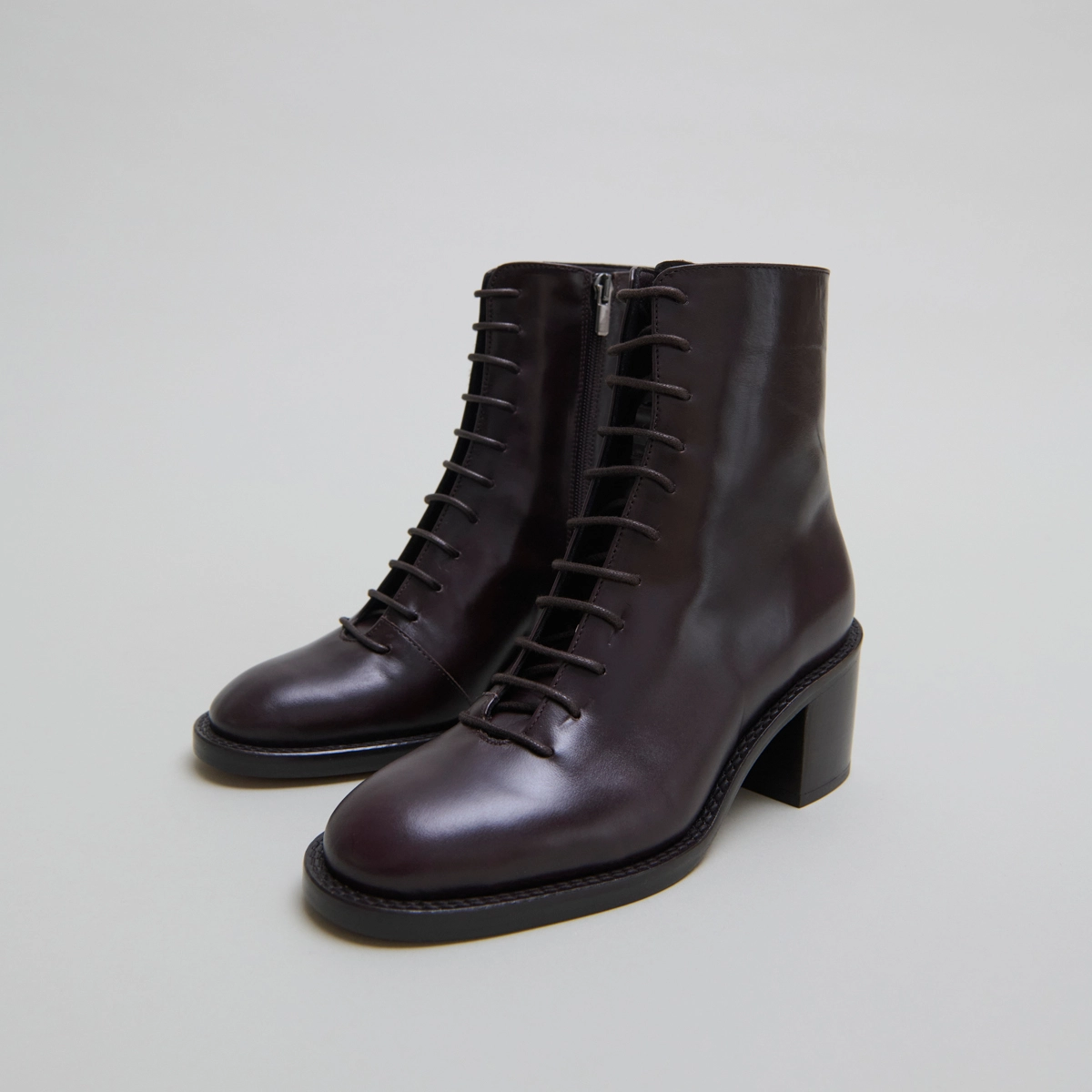 Boots à lacets et talons débordants en cuir marron foncé | BRINDILLE | Jonak