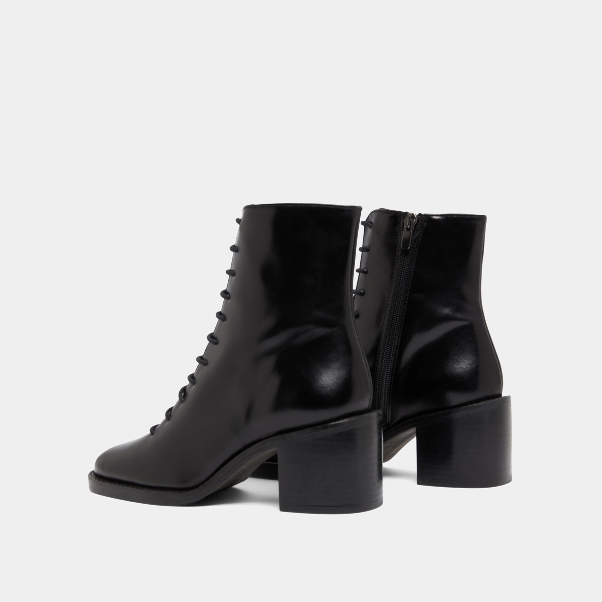 Bottines &agrave; lacets et talons d&eacute;bordants en cuir noir | BRINDILLE | Jonak