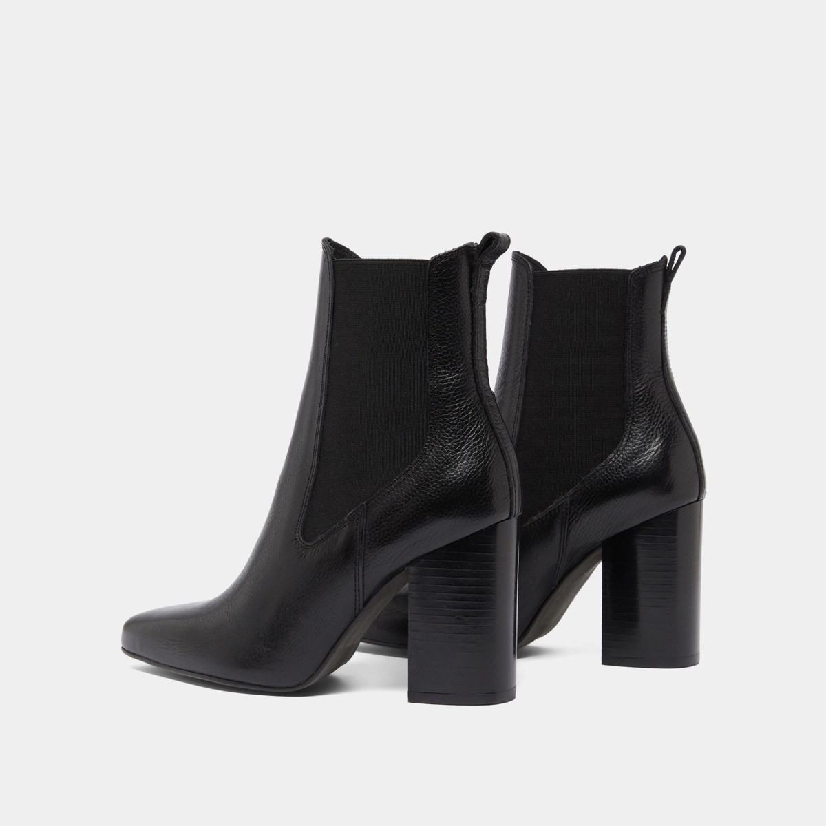 Bottines à talons et bouts pointus en cuir grainé noir | BROOK | Jonak