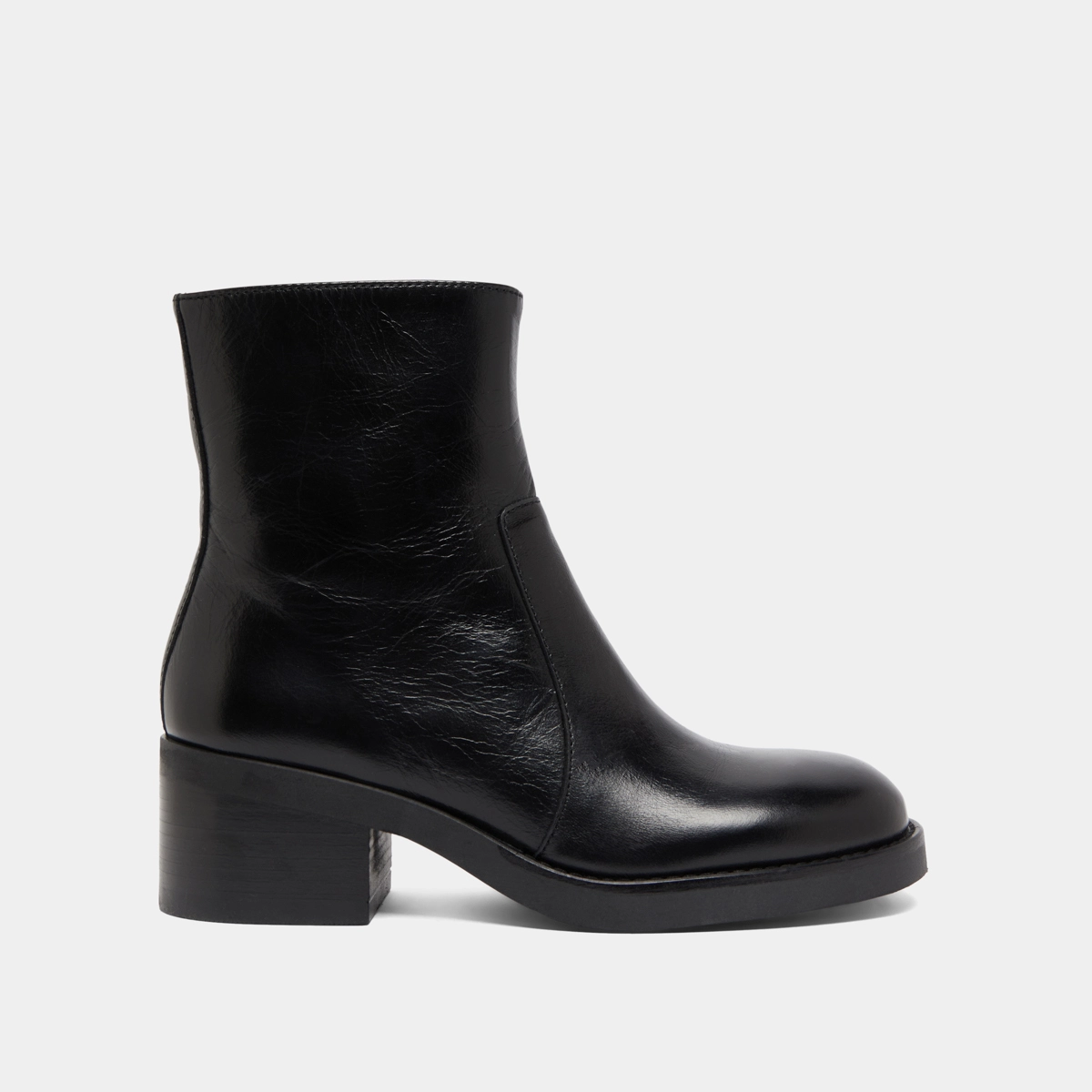 Boots à talons droits en cuir vieilli noir | BUENA | Jonak