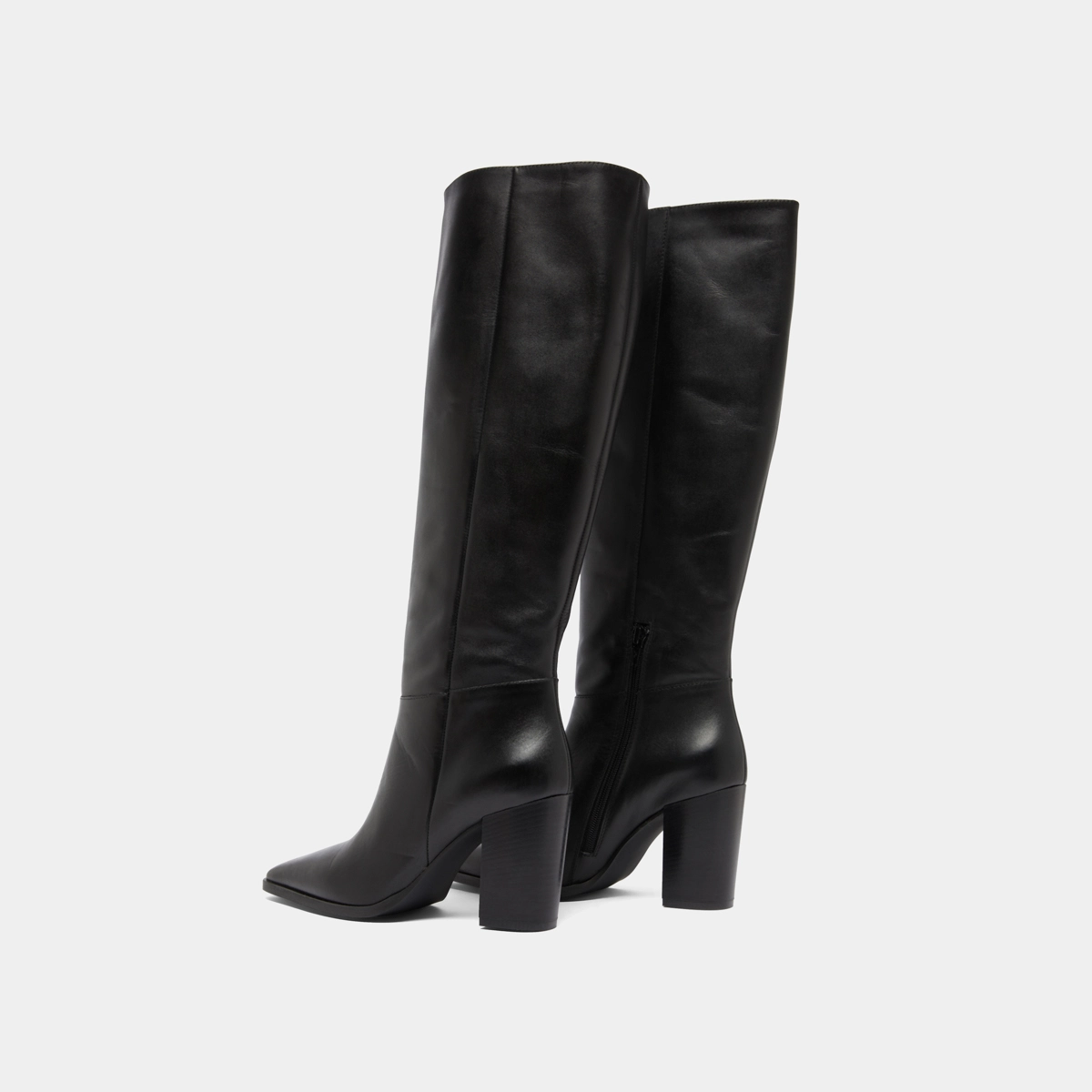 Bottes &agrave; bouts pointus en cuir noir | PLUME | Jonak