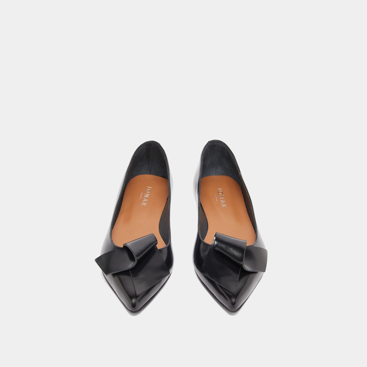 Ballerines à bouts pointus en cuir glacé noir | DEMO | Jonak
