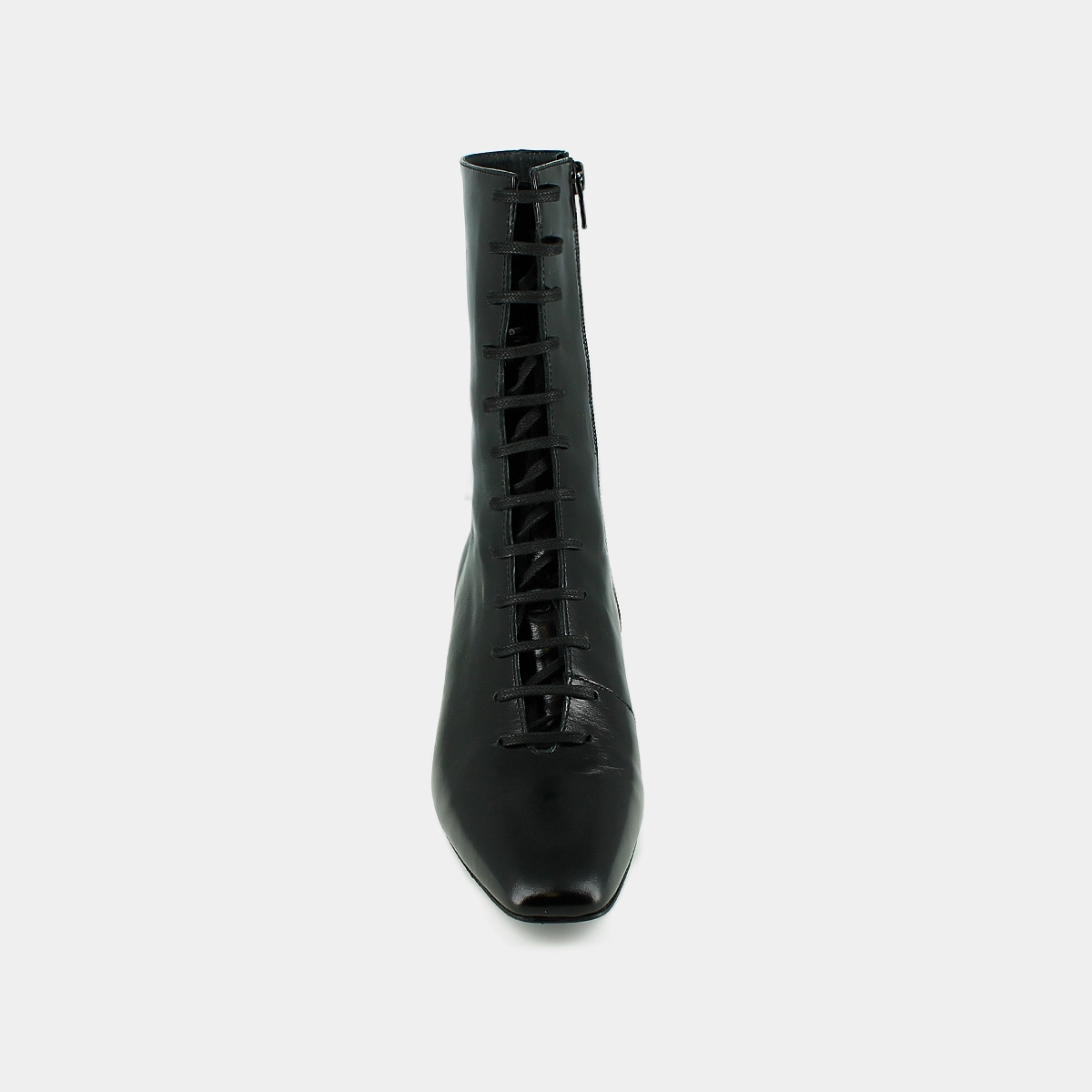 Bottines à lacets en cuir vieilli noir | DOXA | Jonak