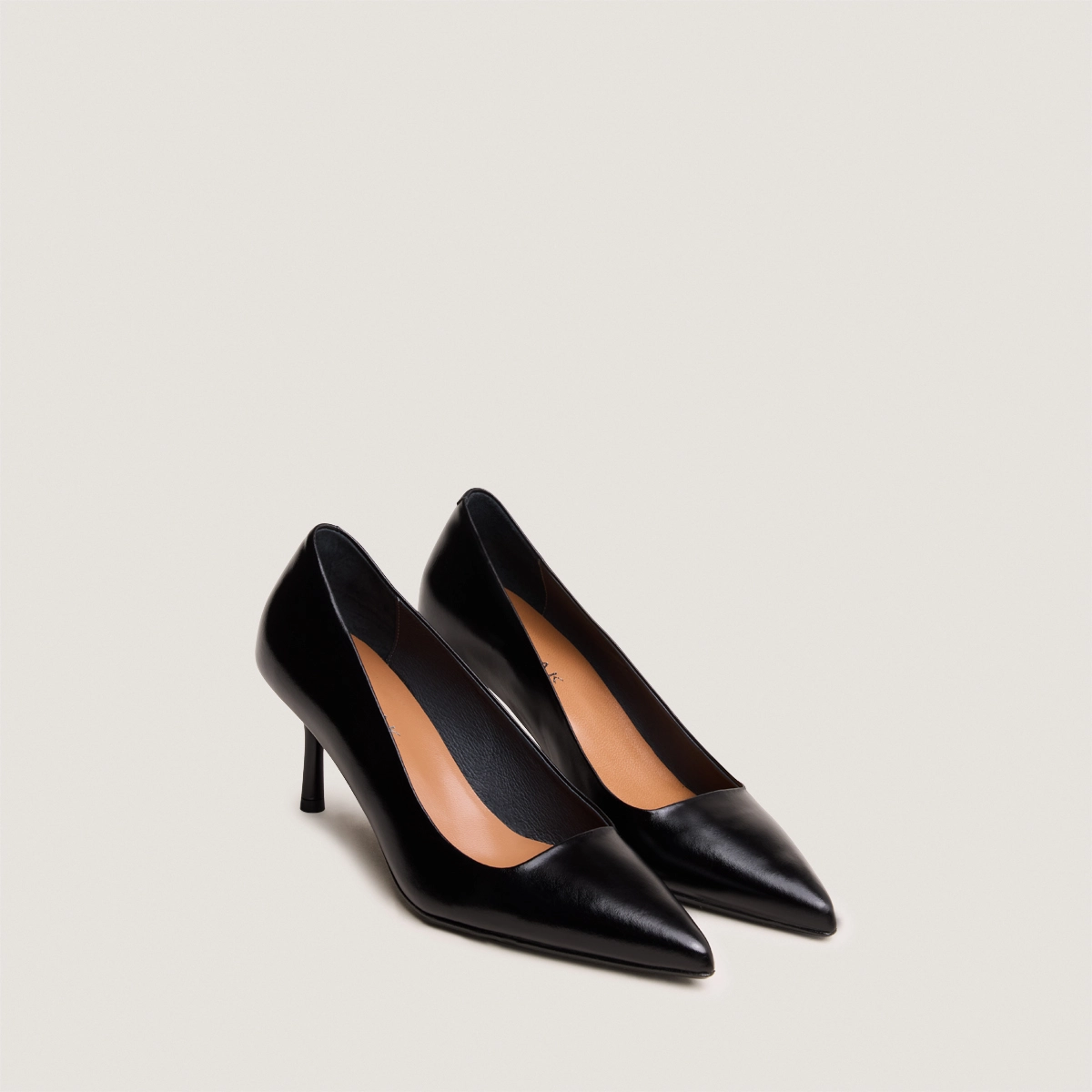 Escarpins à bouts pointus en cuir noir | DUNDEE | Jonak