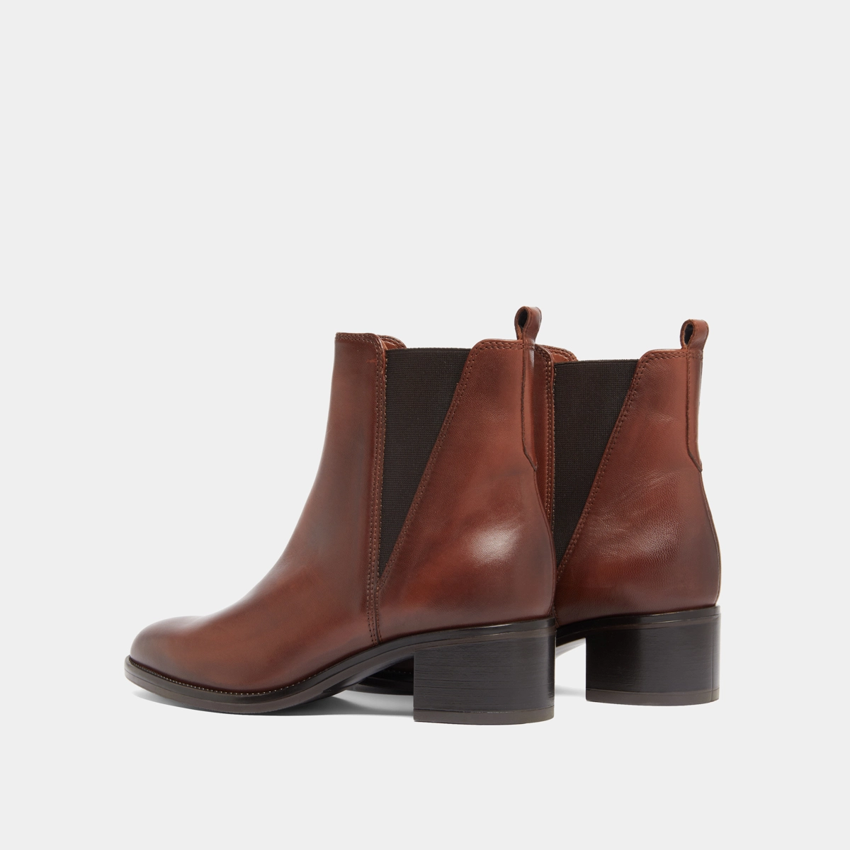 Bottines à élastiques triangulaires en cuir patiné cognac | CHILO | Jonak