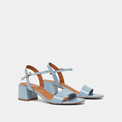 Sandales à talons et bouts ronds en vernis bleu ciel | ANKER | Jonak