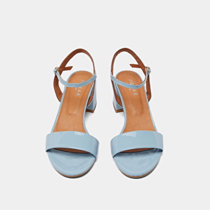 Sandales à talons et bouts ronds en vernis bleu ciel | ANKER | Jonak