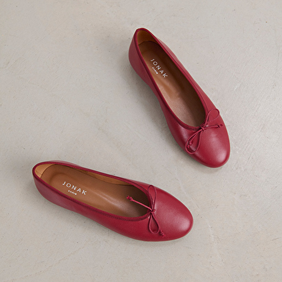 Ballerines à lacets en cuir rouge carmin | DJERBA | Jonak