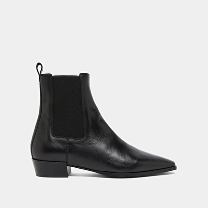 Boots à légers talons biseautés et bouts... en cuir noir | PAPAYE | Jonak