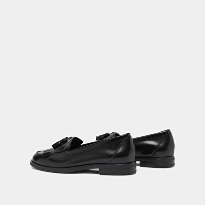 Mocassins à glands en cuir glacé noir | NELLE | Jonak