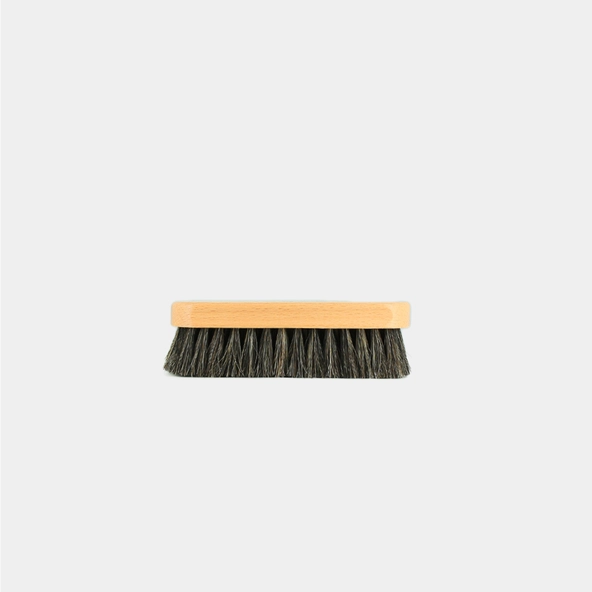 Brosse à reluire dépoussière et fait briller le cuir | brosse à reluire | Jonak
