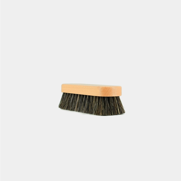 Brosse à reluire dépoussière et fait briller le cuir | brosse à reluire | Jonak
