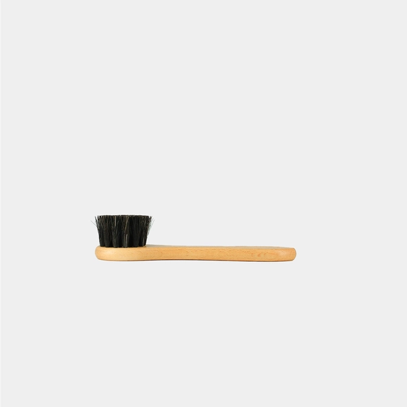 Brosse à palot applique et étale le cirage | brosse à palot | Jonak