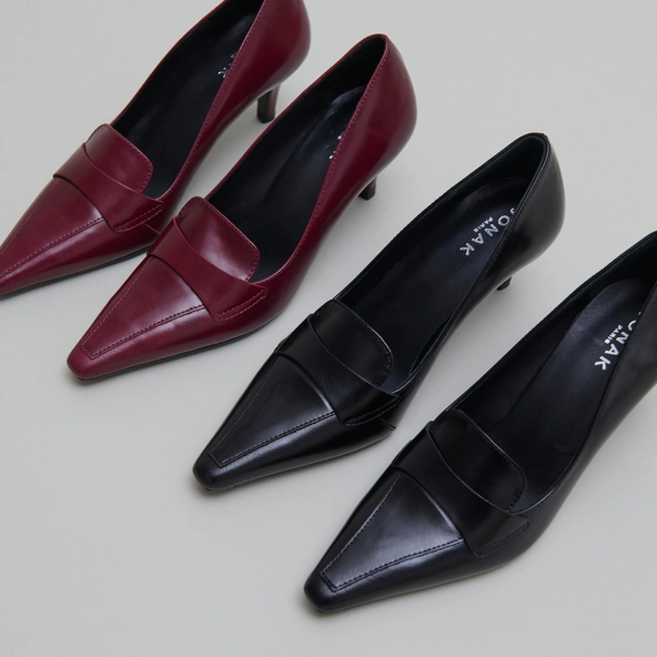 Escarpins à pattes en cuir noir | BLONDIE | Jonak