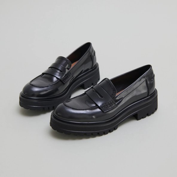 Mocassins à semelles crantées en cuir patiné gris | ALFI | Jonak