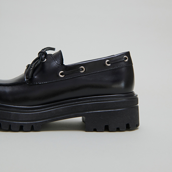 Derbies à lacets en cuir noir | ANGELUS | Jonak