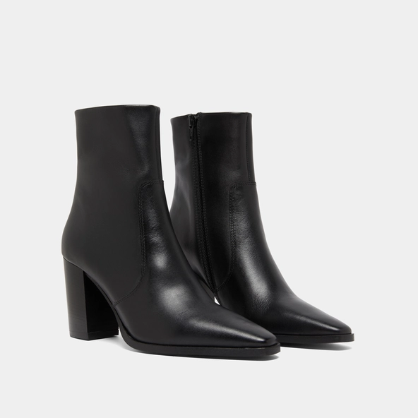 Bottines à bouts pointus en cuir noir | PAM | Jonak