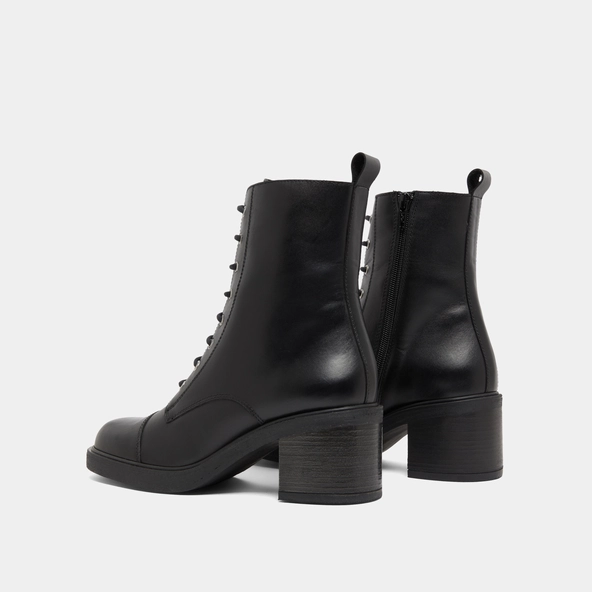Bottines à lacets et élastiques arrières... en cuir noir | PANAME | Jonak