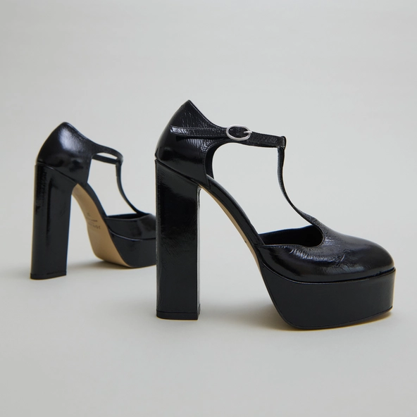 Salom&eacute;s &agrave; talons hauts en cuir brillant noir | VANCO | Jonak