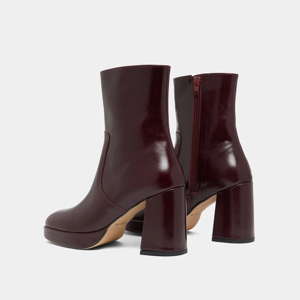 Bottines &agrave; talons et bouts carr&eacute;s en cuir bordeaux | VESNA | Jonak