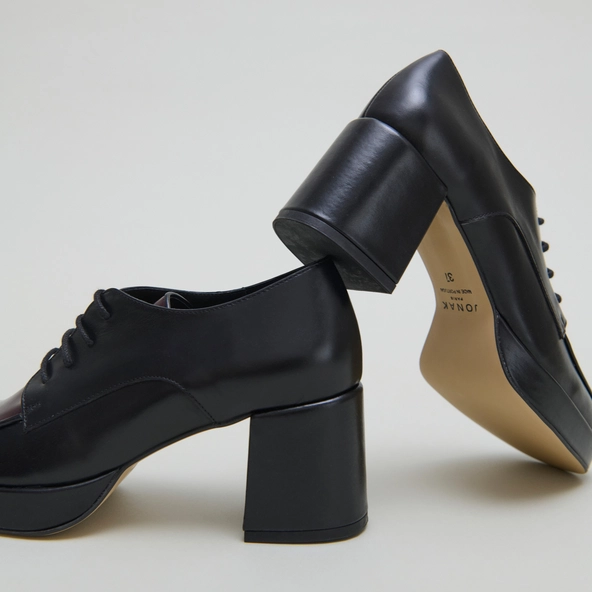 Derbies à talons en cuir noir et bordeaux | VIVALDI | Jonak