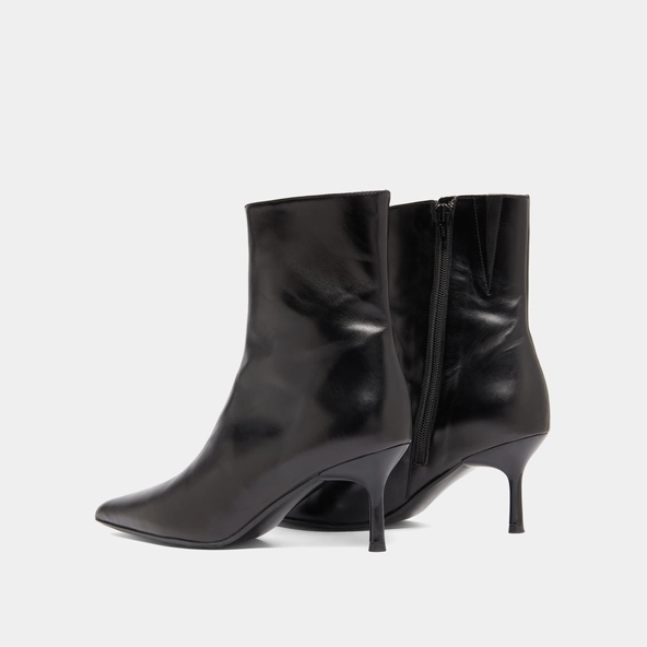 Bottines à bouts pointus en cuir noir | DIEM | Jonak