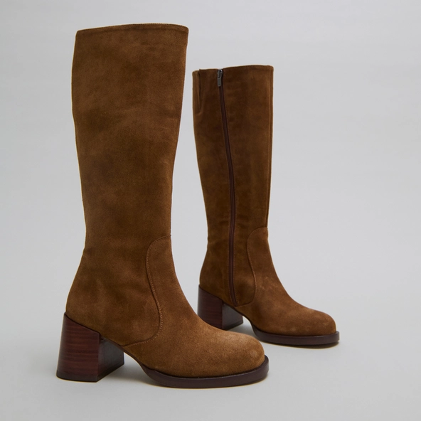 Bottes à talons et bouts arrondis en croute cognac | BIENVENUE | Jonak
