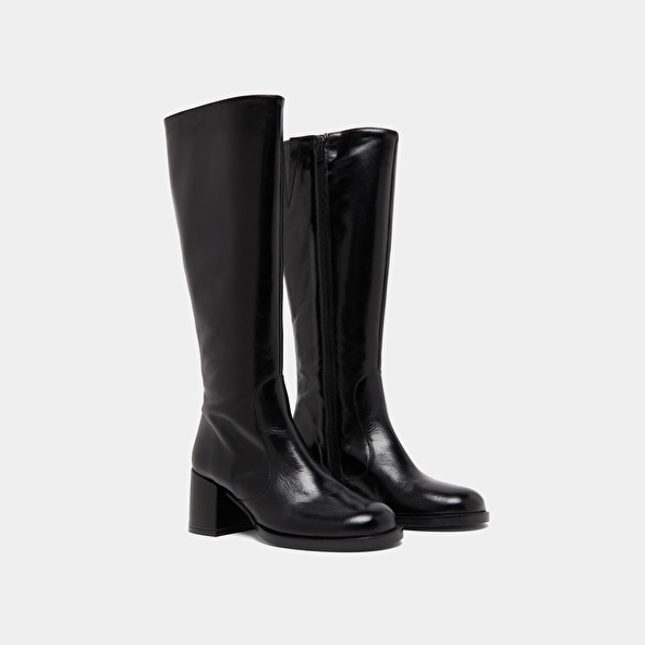 Bottes à talons et bouts arrondis en cuir noir | BIENVENUE | Jonak