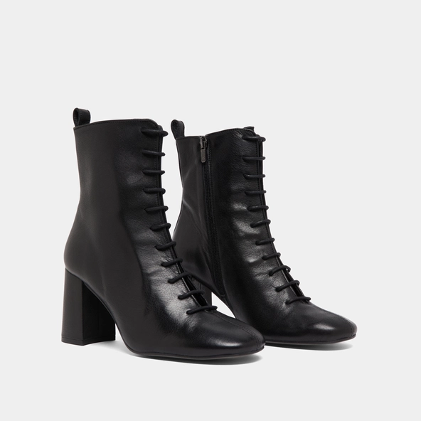 Bottines &agrave; talons et &agrave; lacets en cuir noir | BOSE | Jonak