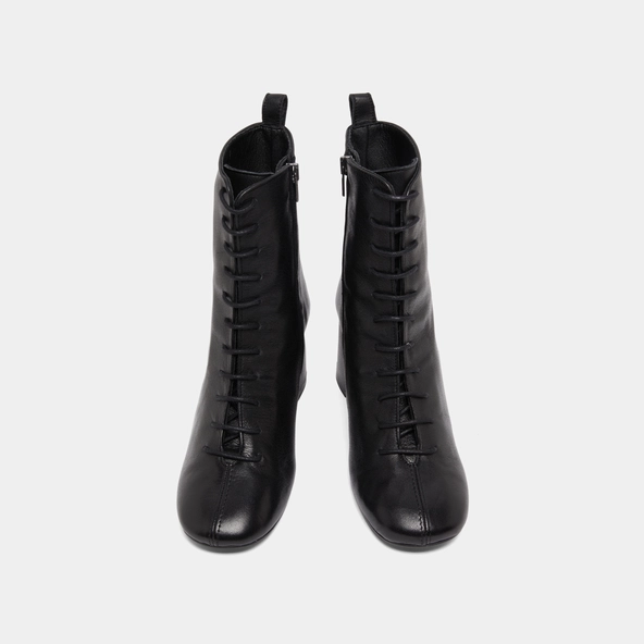 Bottines &agrave; talons et &agrave; lacets en cuir noir | BOSE | Jonak