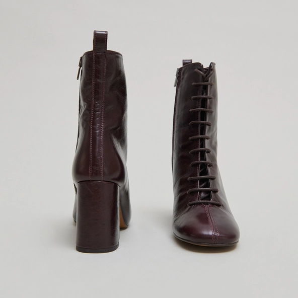 Bottines &agrave; talons et &agrave; lacets en cuir vieilli chocolat | BOSE | Jonak