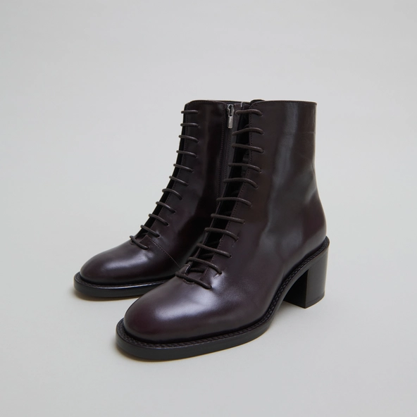 Boots à lacets et talons débordants en cuir marron foncé | BRINDILLE | Jonak