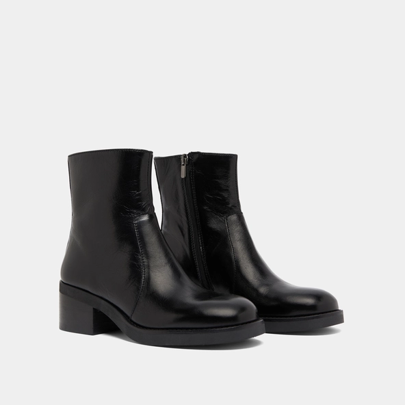 Boots à talons droits en cuir vieilli noir | BUENA | Jonak