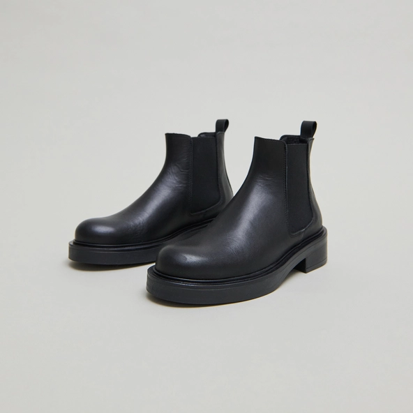 Boots à élastiques en cuir noir | MELANIE | Jonak